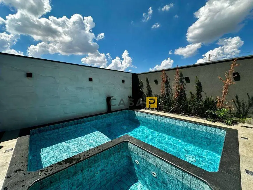 Foto 1 de Casa de Condomínio com 3 quartos à venda, 300m2 em Nova Odessa - SP