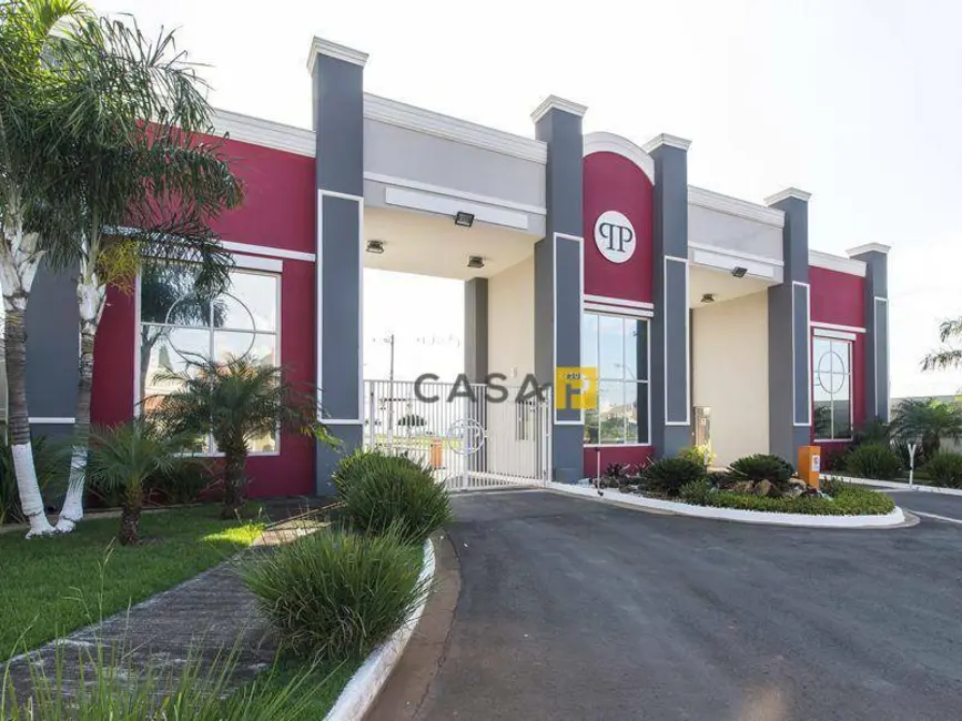 Foto 1 de Terreno / Lote à venda, 450m2 em Americana - SP