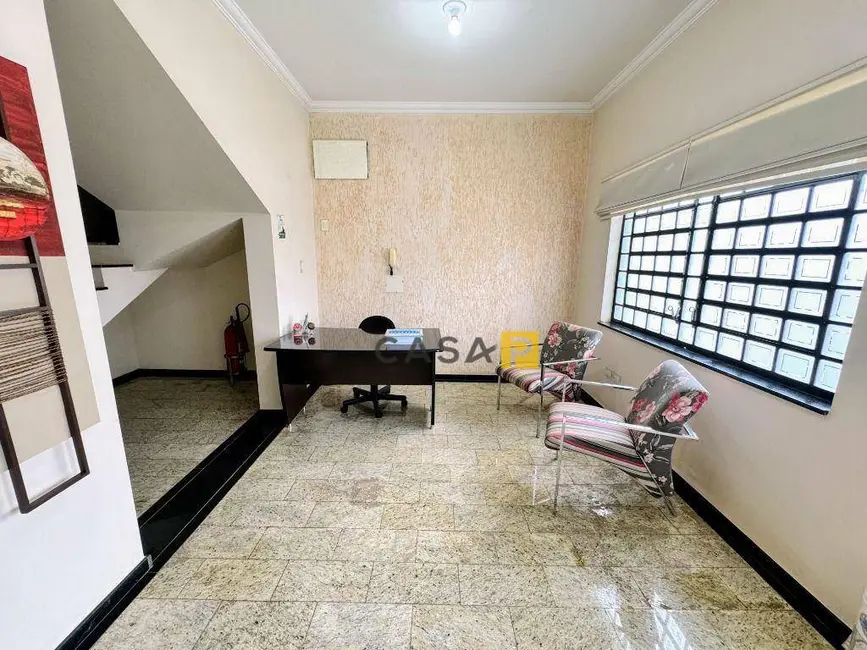 Foto 4 de Casa com 3 quartos para alugar, 375m2 em Jardim Glória, Americana - SP