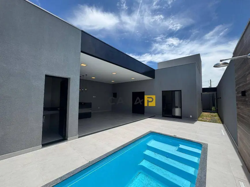 Foto 1 de Casa com 3 quartos à venda, 250m2 em Nova Odessa - SP