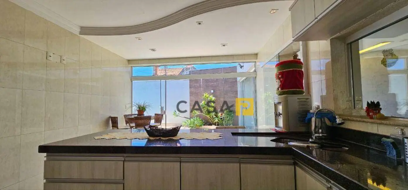 Foto 9 de Casa com 4 quartos à venda, 357m2 em Jardim Colina, Americana - SP