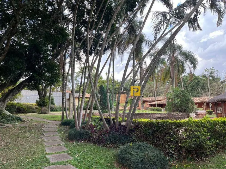 Chácara com 8 quartos à venda, 4000m2 em Jardim São Roque, Avare - SP - imagem 4 Foto 4 de Chácara com 8 quartos à venda, 4000m2 em Jardim São Roque, Avare - SP