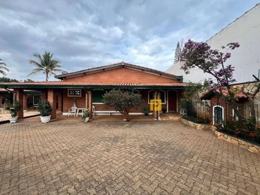 Foto 3 de Chácara com 6 quartos à venda, 2000m2 em Parque das Laranjeiras, Cosmopolis - SP