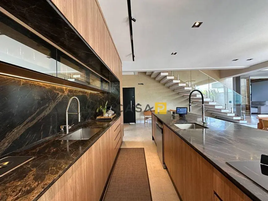 Casa de Condomínio com 3 quartos à venda, 450m2 em Loteamento Residencial Jardim Villagio, Americana - SP - imagem 9 Foto 9 de Casa de Condomínio com 3 quartos à venda, 450m2 em Loteamento Residencial Jardim Villagio, Americana - SP