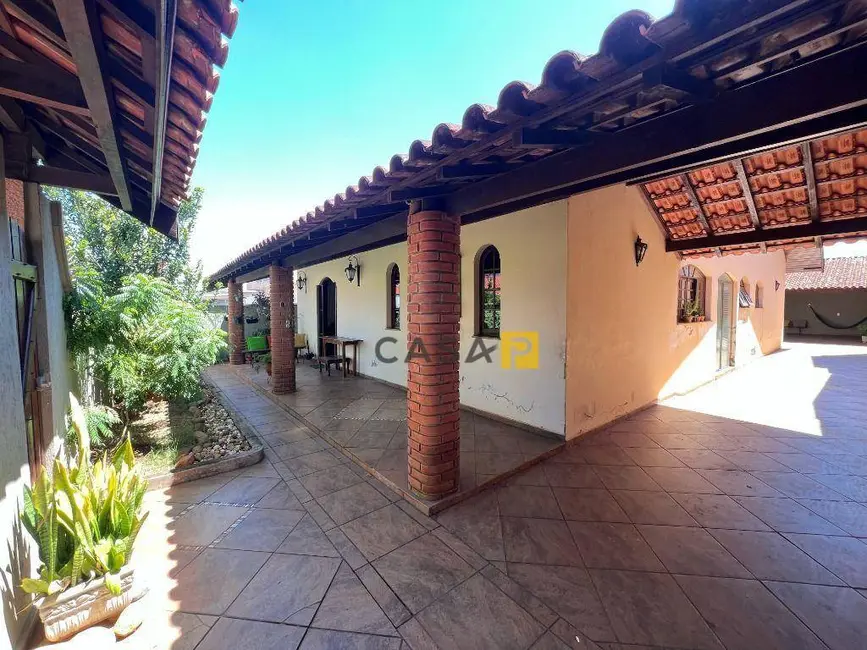 Foto 1 de Casa com 4 quartos à venda, 364m2 em Jardim Europa, Nova Odessa - SP