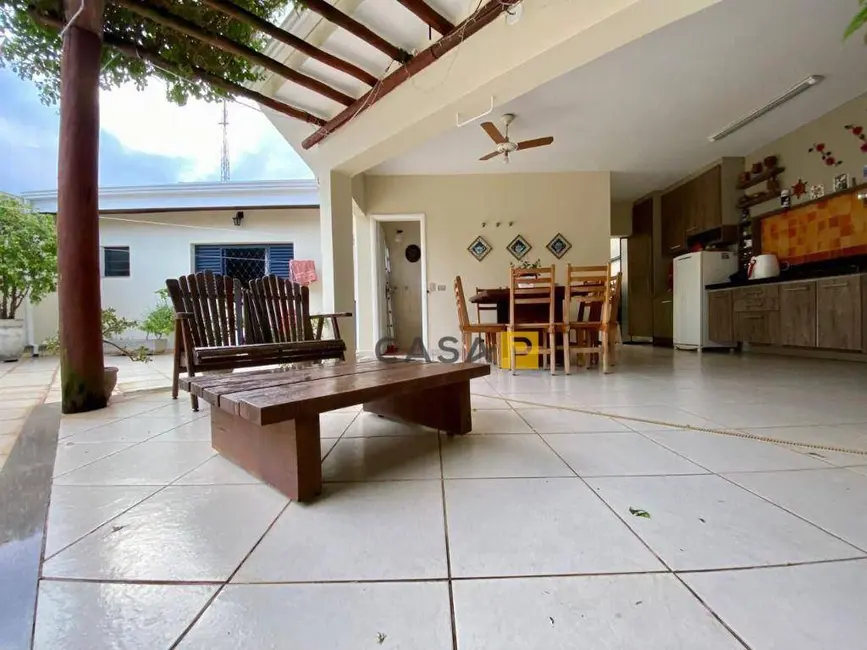 Foto 2 de Casa com 4 quartos à venda, 381m2 em Jardim Nossa Senhora do Carmo, Americana - SP