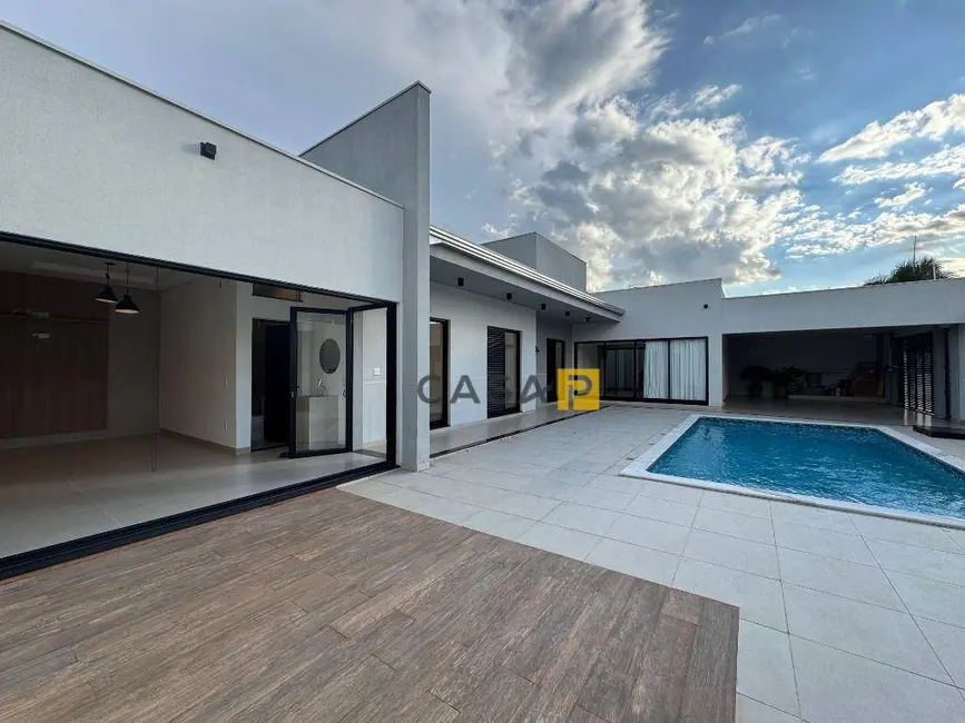 Foto 4 de Casa com 3 quartos à venda, 357m2 em Jardim Maria Helena, Nova Odessa - SP