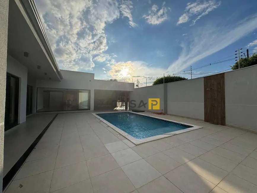 Foto 1 de Casa com 3 quartos à venda, 357m2 em Jardim Maria Helena, Nova Odessa - SP