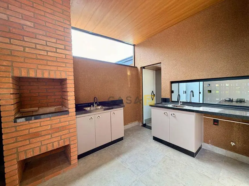 Foto 1 de Casa com 2 quartos à venda, 149m2 em Parque Fabrício, Nova Odessa - SP
