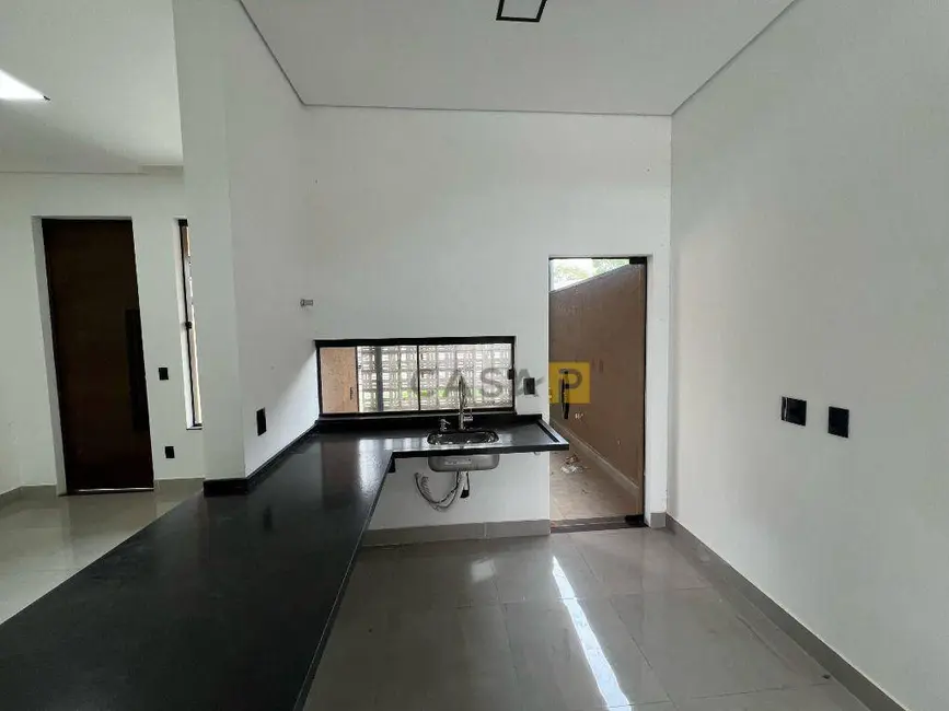 Casa com 2 quartos à venda, 149m2 em Parque Fabrício, Nova Odessa - SP - imagem 5 Foto 5 de Casa com 2 quartos à venda, 149m2 em Parque Fabrício, Nova Odessa - SP