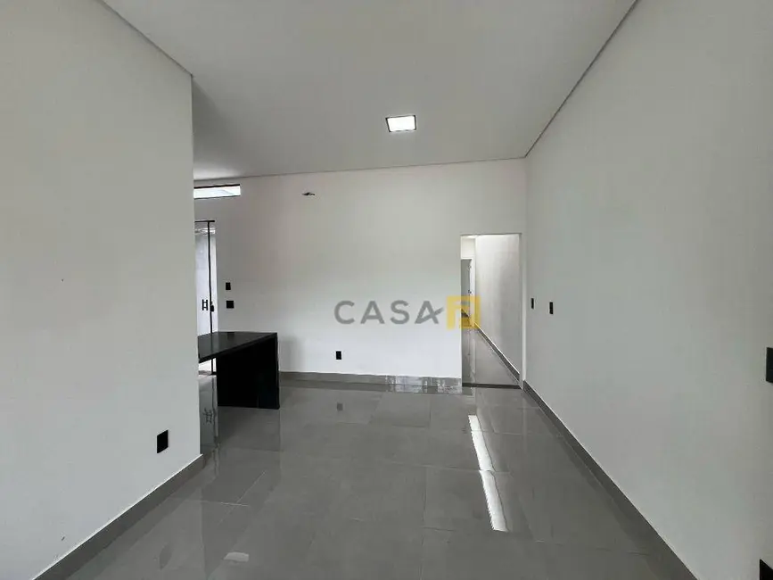 Foto 2 de Casa com 2 quartos à venda, 149m2 em Parque Fabrício, Nova Odessa - SP