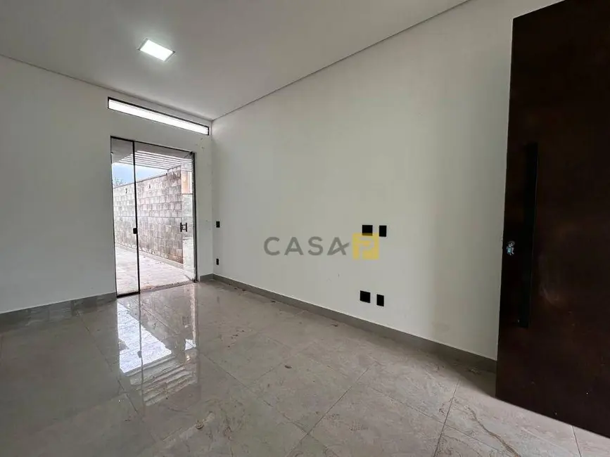 Foto 8 de Casa com 2 quartos à venda, 132m2 em Parque Fabrício, Nova Odessa - SP