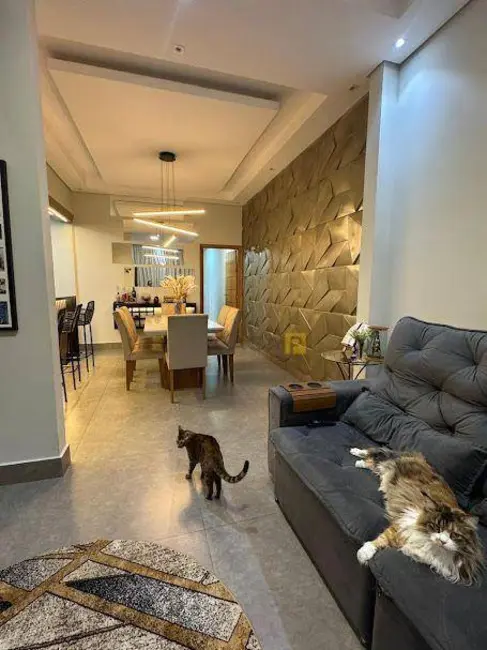 Foto 4 de Casa com 3 quartos à venda, 150m2 em Parque Universitário, Americana - SP