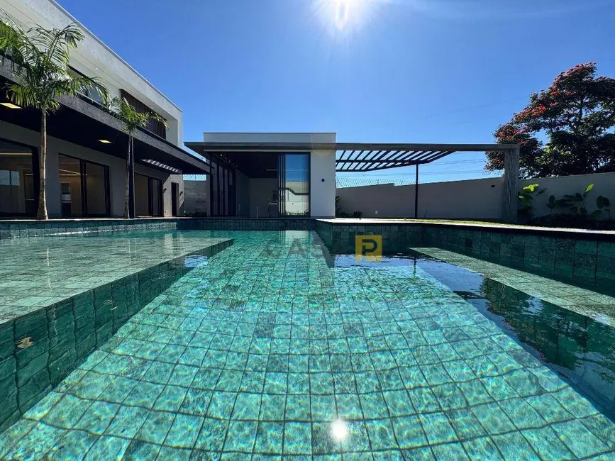 Casa de Condomínio com 4 quartos à venda, 1000m2 em Estância Hípica, Nova Odessa - SP - imagem 8 Foto 8 de Casa de Condomínio com 4 quartos à venda, 1000m2 em Estância Hípica, Nova Odessa - SP