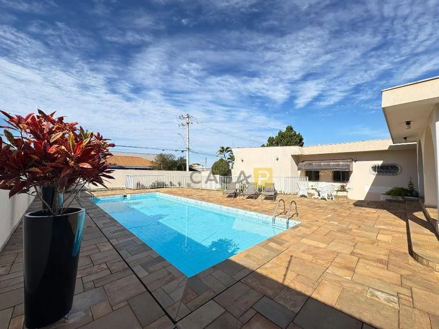 Casa com 3 quartos à venda, 1050m2 em Vila Santa Catarina, Americana - SP - imagem 5 Foto 5 de Casa com 3 quartos à venda, 1050m2 em Vila Santa Catarina, Americana - SP