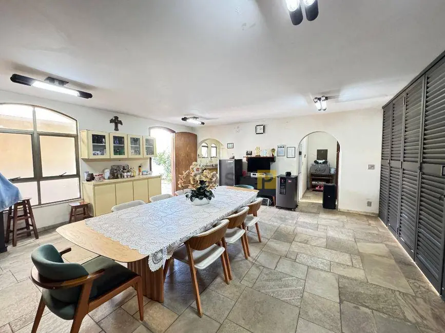 Casa com 3 quartos à venda, 1050m2 em Vila Santa Catarina, Americana - SP - imagem 7 Foto 7 de Casa com 3 quartos à venda, 1050m2 em Vila Santa Catarina, Americana - SP