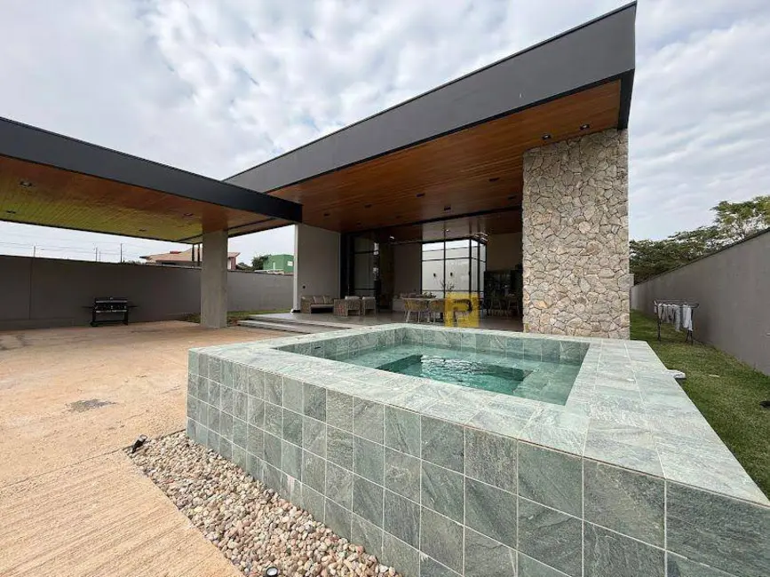 Foto 3 de Casa de Condomínio com 3 quartos à venda, 1000m2 em Recanto da Fazenda, Nova Odessa - SP