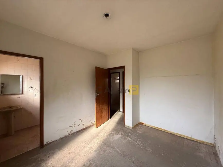 Foto 4 de Casa com 3 quartos à venda, 300m2 em Vila Santa Catarina, Americana - SP