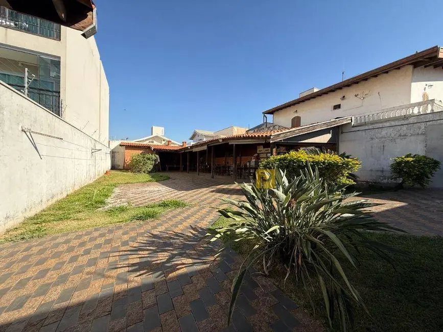 Foto 1 de Terreno / Lote à venda, 330m2 em Americana - SP