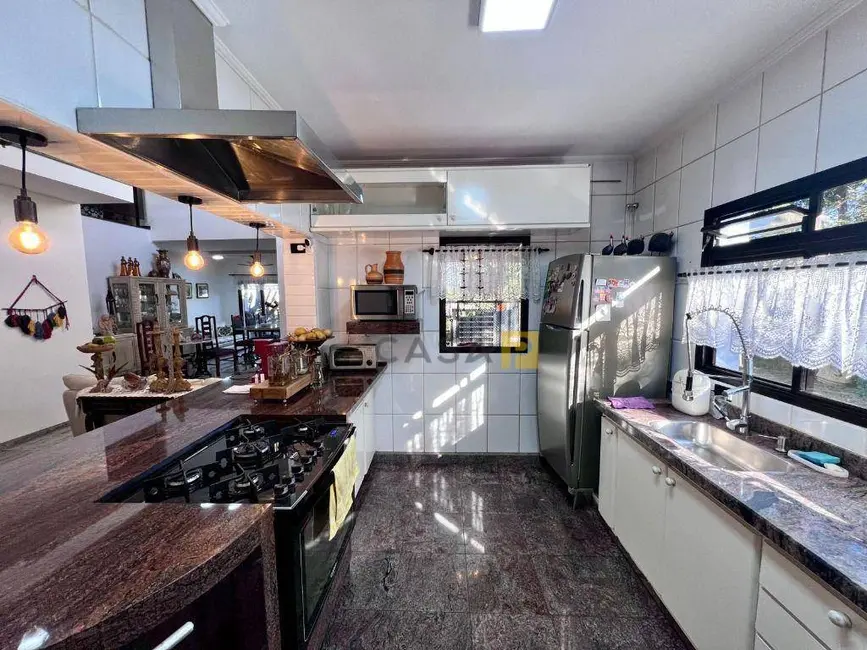 Casa com 4 quartos à venda e para alugar, 1000m2 em Americana - SP - imagem 5 Foto 5 de Casa com 4 quartos à venda e para alugar, 1000m2 em Americana - SP