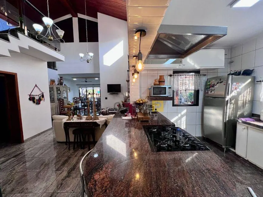 Casa com 4 quartos à venda e para alugar, 1000m2 em Americana - SP - imagem 4 Foto 4 de Casa com 4 quartos à venda e para alugar, 1000m2 em Americana - SP