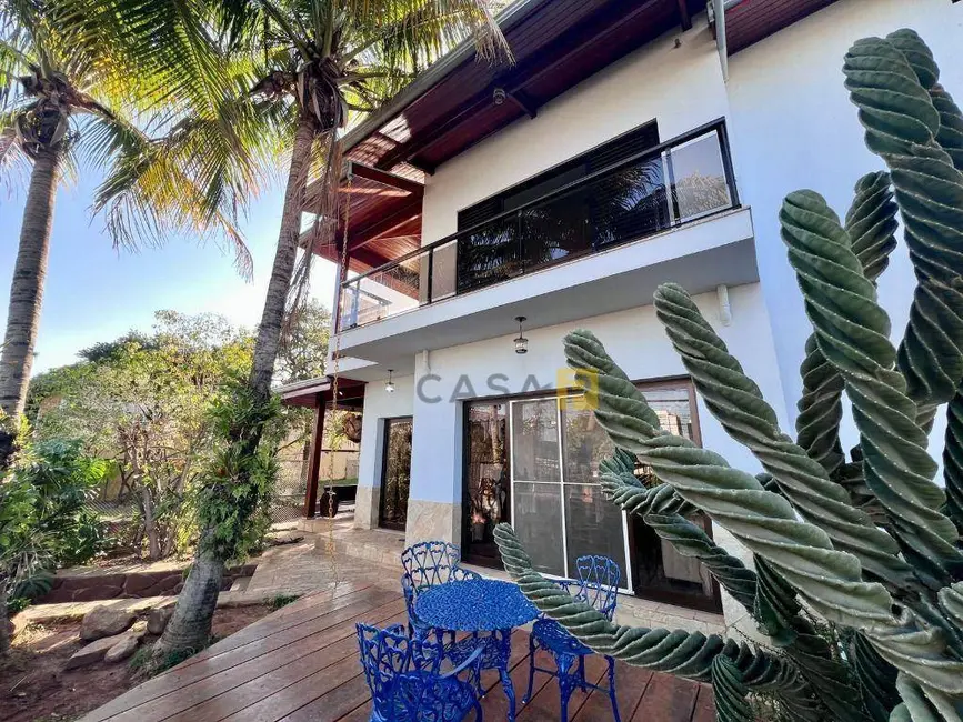 Casa com 4 quartos à venda e para alugar, 1000m2 em Americana - SP - imagem 1 Foto 1 de Casa com 4 quartos à venda e para alugar, 1000m2 em Americana - SP