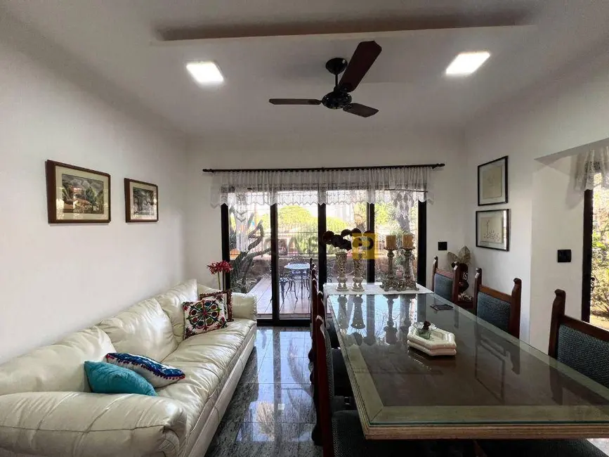 Casa com 4 quartos à venda e para alugar, 1000m2 em Americana - SP - imagem 9 Foto 9 de Casa com 4 quartos à venda e para alugar, 1000m2 em Americana - SP