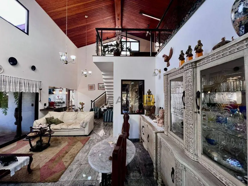 Casa com 4 quartos à venda e para alugar, 1000m2 em Americana - SP - imagem 8 Foto 8 de Casa com 4 quartos à venda e para alugar, 1000m2 em Americana - SP