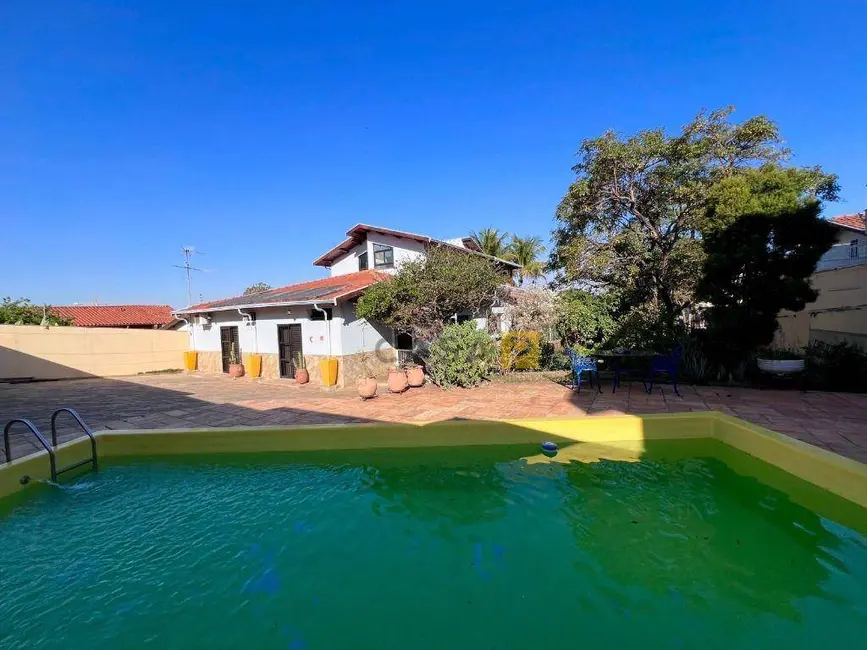 Casa com 4 quartos à venda e para alugar, 1000m2 em Americana - SP - imagem 2 Foto 2 de Casa com 4 quartos à venda e para alugar, 1000m2 em Americana - SP