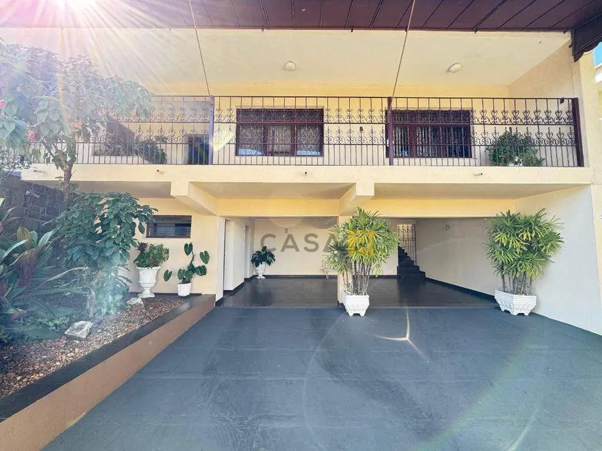 Foto 3 de Casa com 3 quartos à venda, 463m2 em Chácara Machadinho II, Americana - SP