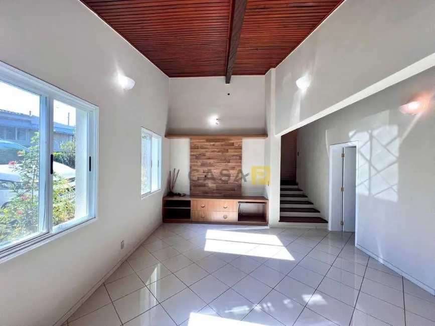 Foto 5 de Casa de Condomínio com 5 quartos à venda, 1100m2 em Iate Clube de Campinas, Americana - SP