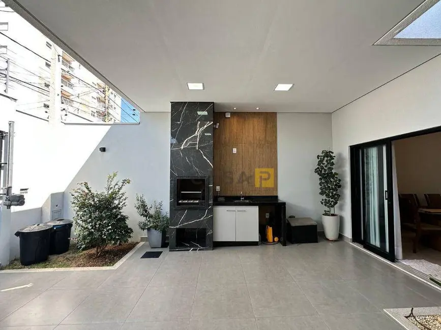 Foto 2 de Casa com 3 quartos à venda, 150m2 em Parque Universitário, Americana - SP