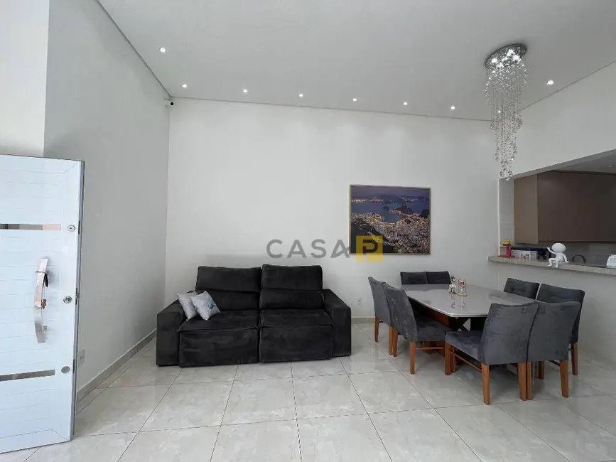 Casa com 3 quartos à venda, 150m2 em Parque Universitário, Americana - SP - imagem 6 Foto 6 de Casa com 3 quartos à venda, 150m2 em Parque Universitário, Americana - SP