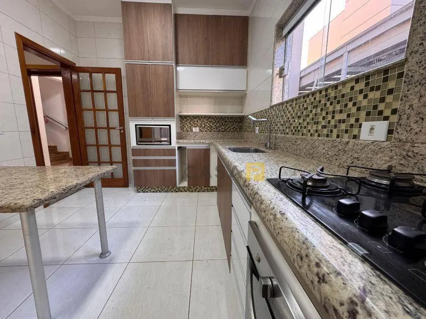 Casa de Condomínio com 3 quartos para alugar, 300m2 em Residencial Imigrantes, Nova Odessa - SP - imagem 6 Foto 6 de Casa de Condomínio com 3 quartos para alugar, 300m2 em Residencial Imigrantes, Nova Odessa - SP