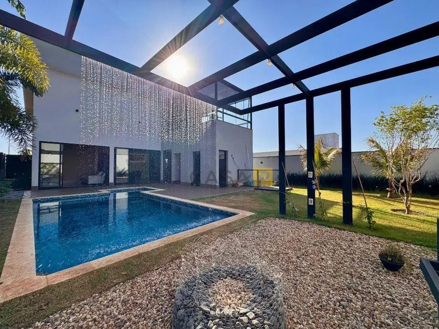 Foto 1 de Casa de Condomínio com 3 quartos à venda, 490m2 em Nova Odessa - SP