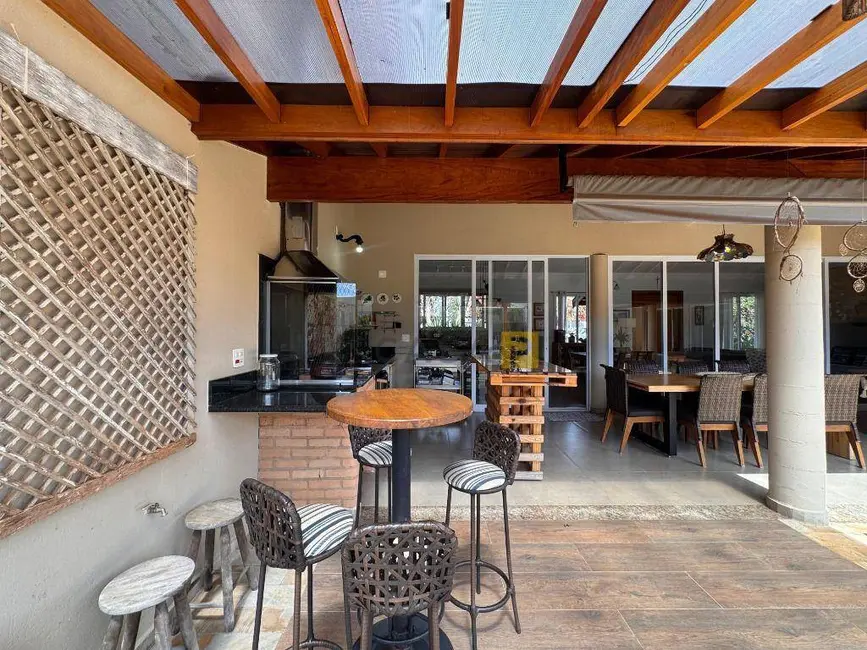 Foto 4 de Casa de Condomínio com 4 quartos à venda, 1000m2 em Estância Hípica, Nova Odessa - SP