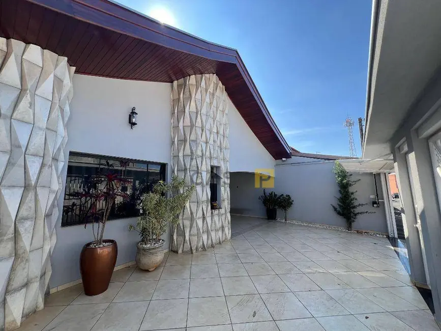 Foto 1 de Casa com 2 quartos à venda, 210m2 em Jardim da Alvorada, Nova Odessa - SP