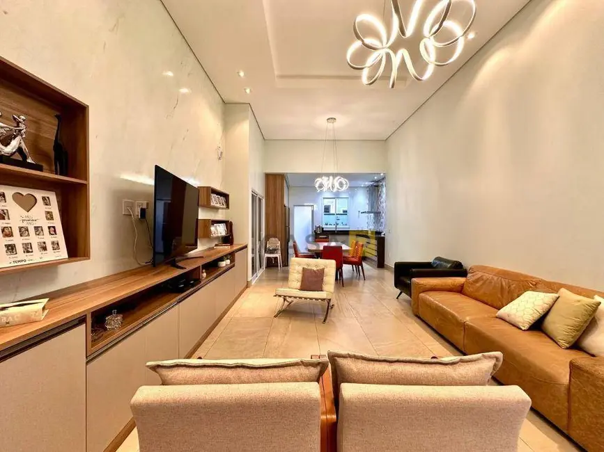 Foto 3 de Casa de Condomínio com 3 quartos à venda, 262m2 em Residencial Portal do Lago, Sumare - SP