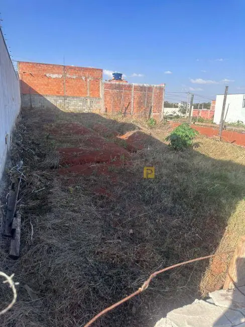 Foto 2 de Terreno / Lote à venda, 200m2 em Nova Odessa - SP