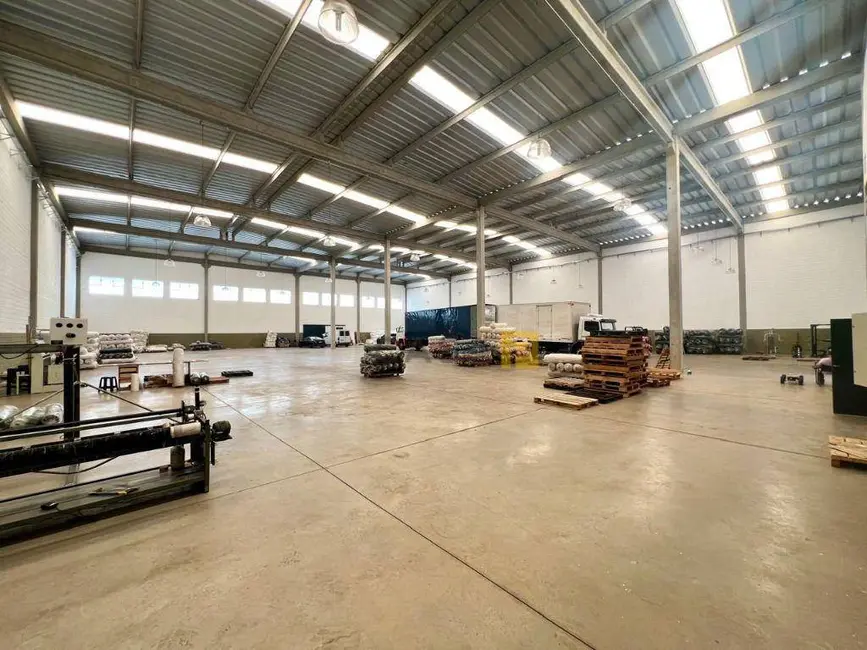 Armazém / Galpão para alugar, 2700m2 em Jardim Marajoara, Nova Odessa - SP - imagem 3 Foto 3 de Armazém / Galpão para alugar, 2700m2 em Jardim Marajoara, Nova Odessa - SP