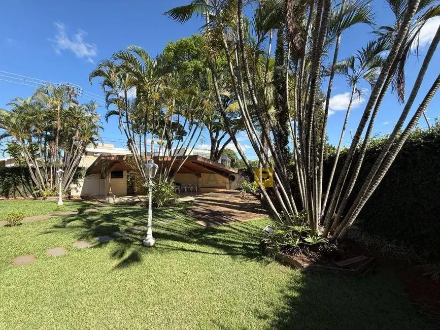 Foto 4 de Casa com 4 quartos à venda, 640m2 em Jardim Santana, Americana - SP