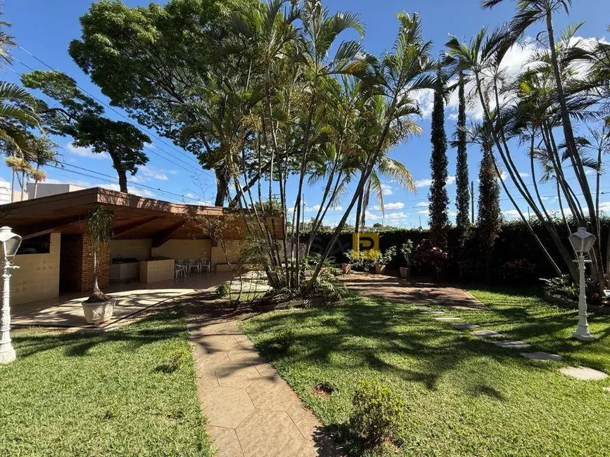 Foto 3 de Casa com 4 quartos à venda, 640m2 em Jardim Santana, Americana - SP