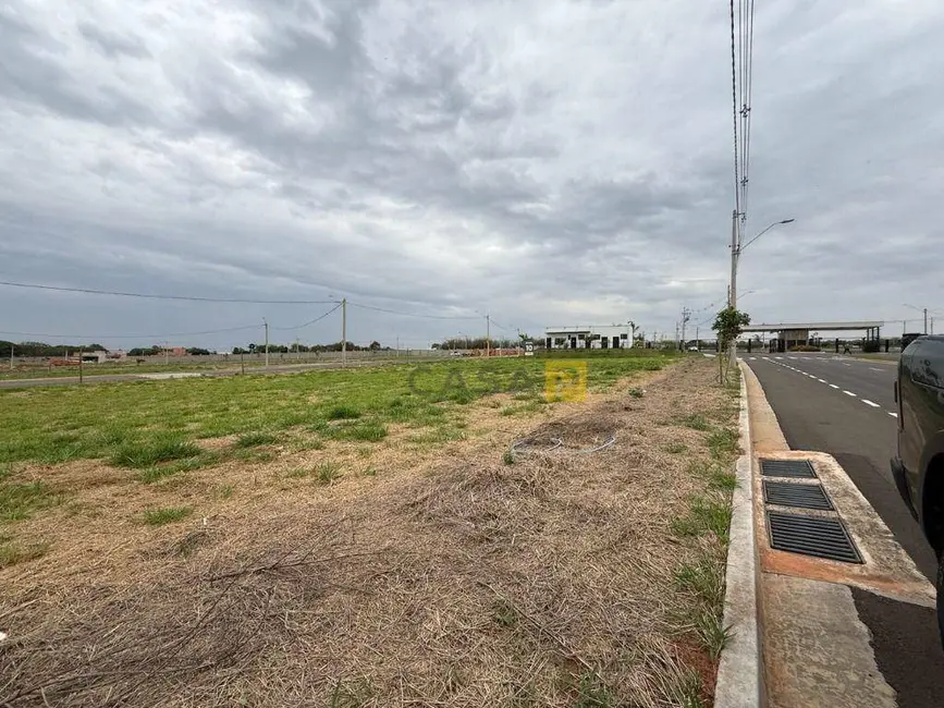 Foto 3 de Terreno / Lote à venda, 300m2 em Nova Odessa - SP