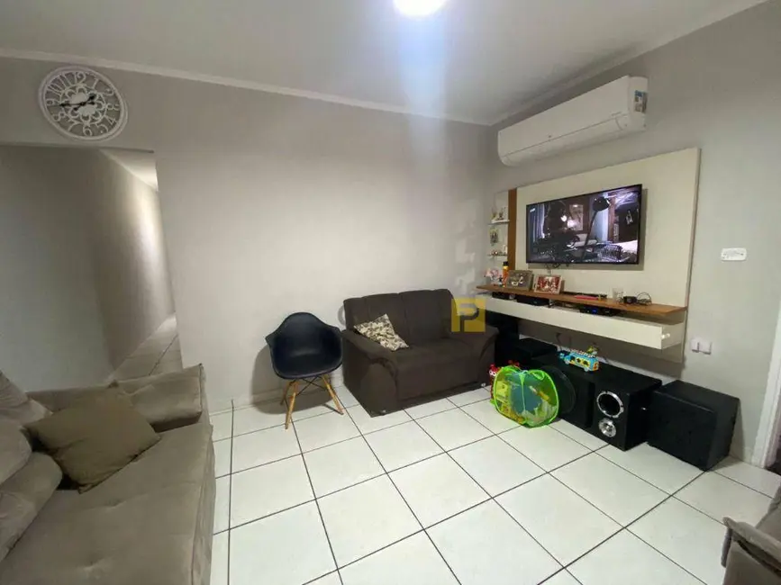 Foto 4 de Casa com 2 quartos à venda, 150m2 em Vila Santa Maria, Americana - SP