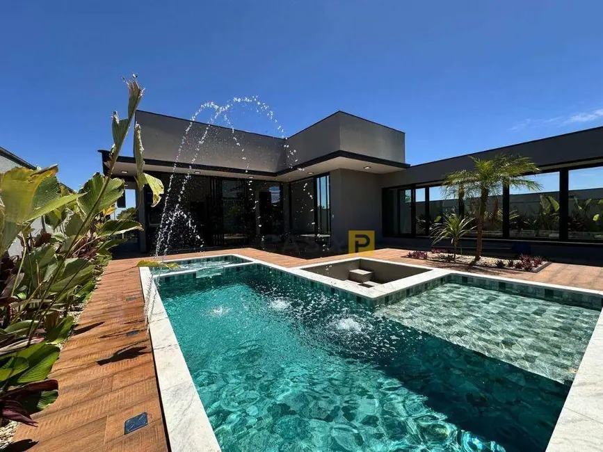 Foto 1 de Casa de Condomínio com 3 quartos à venda, 490m2 em Nova Odessa - SP