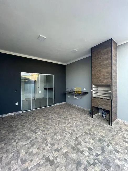 Casa com 3 quartos à venda, 160m2 em Jardim Capuava, Nova Odessa - SP - imagem 2 Foto 2 de Casa com 3 quartos à venda, 160m2 em Jardim Capuava, Nova Odessa - SP