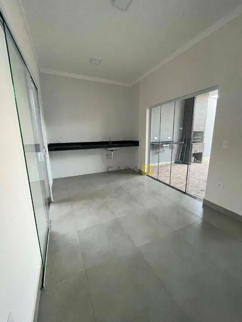 Casa com 3 quartos à venda, 160m2 em Jardim Capuava, Nova Odessa - SP - imagem 6 Foto 6 de Casa com 3 quartos à venda, 160m2 em Jardim Capuava, Nova Odessa - SP