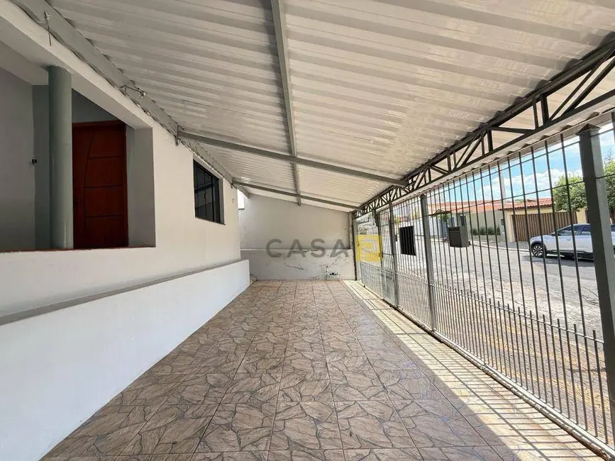 Casa com 3 quartos à venda, 250m2 em Vila Massucheto, Americana - SP - imagem 1 Foto 1 de Casa com 3 quartos à venda, 250m2 em Vila Massucheto, Americana - SP