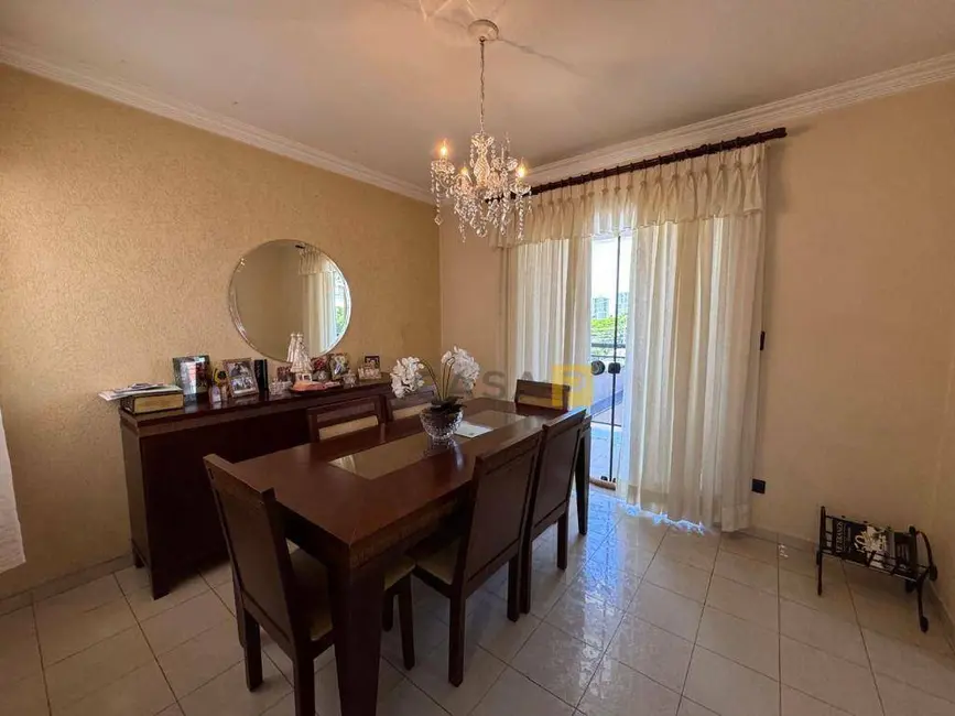 Foto 8 de Casa com 3 quartos à venda, 275m2 em Vila Santa Maria, Americana - SP