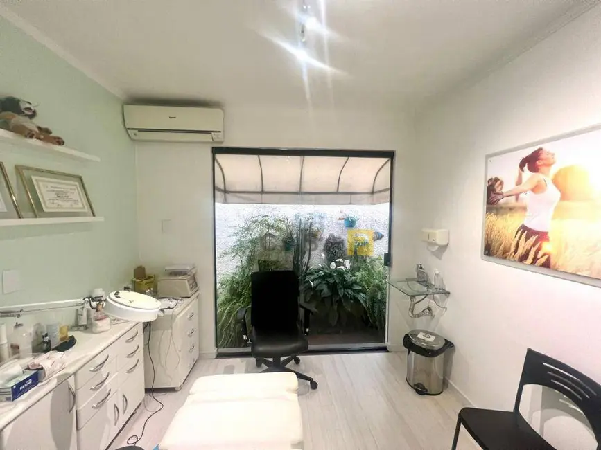 Foto 11 de Casa à venda, 378m2 em Vila Medon, Americana - SP